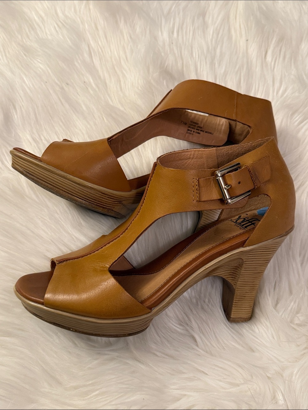 Sofft Cognac Tan Peep-Toe Leather Heels with Ankle Buckle - Picture 4 of 6
